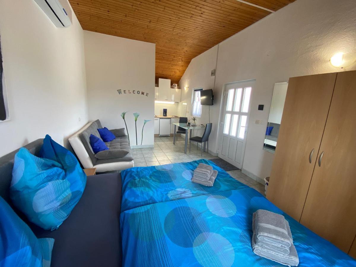 Villa Sabina - Apartments Kroatien Ражанац Экстерьер фото