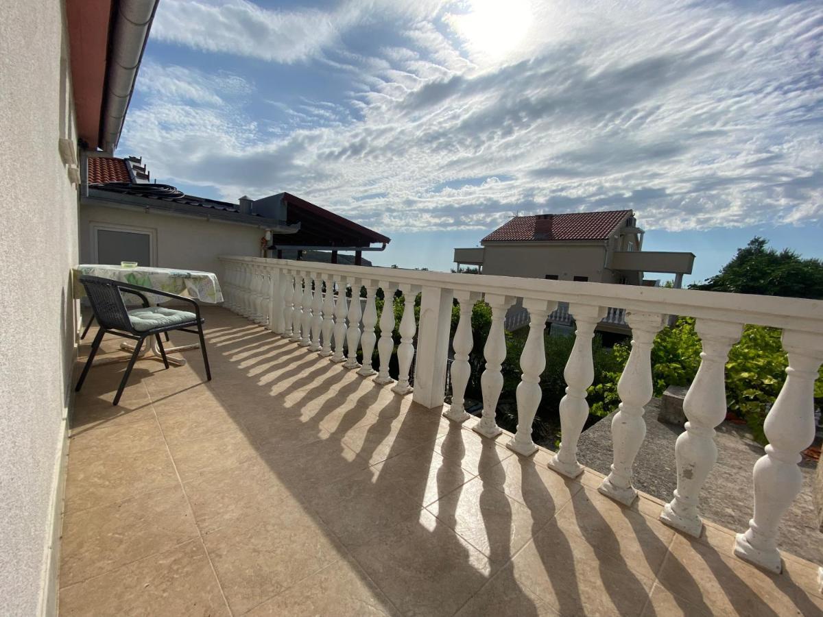 Villa Sabina - Apartments Kroatien Ражанац Экстерьер фото
